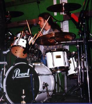 14-drummin.jpg