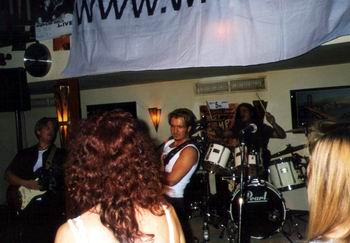 monkeyjump04.jpg