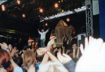 22oetzi_on_stage.jpg