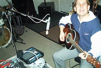 andi_acoustic.jpg